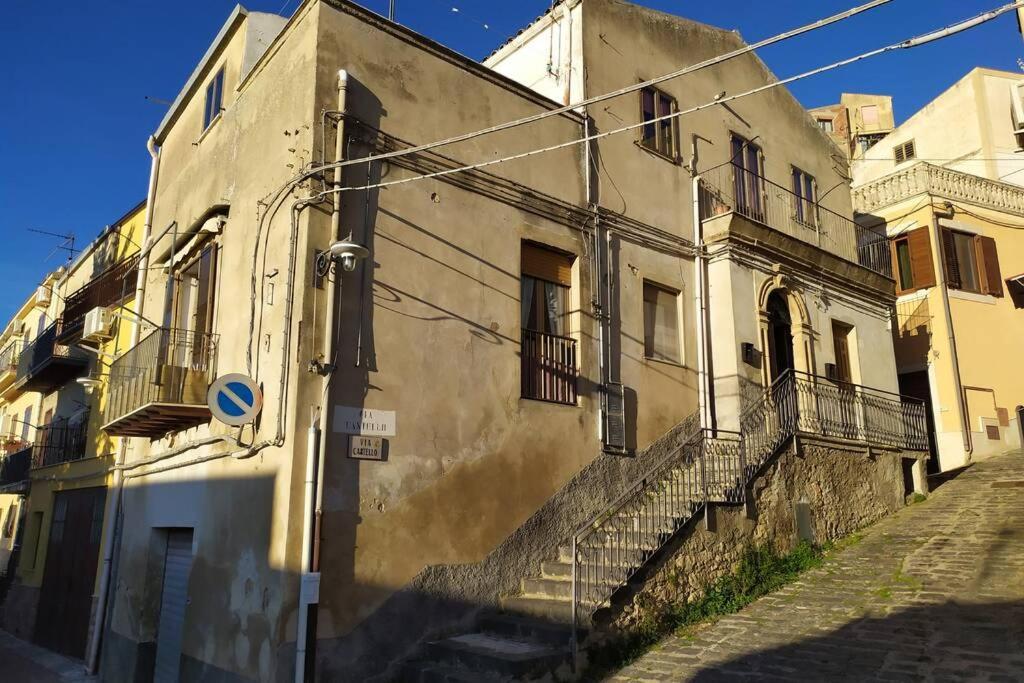 Casa Ad Assoro, Al Centro Della Sicilia Exterior foto